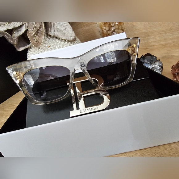 Balmain 55mm Cat Eye Sunglasses. - Picture 2 of 16